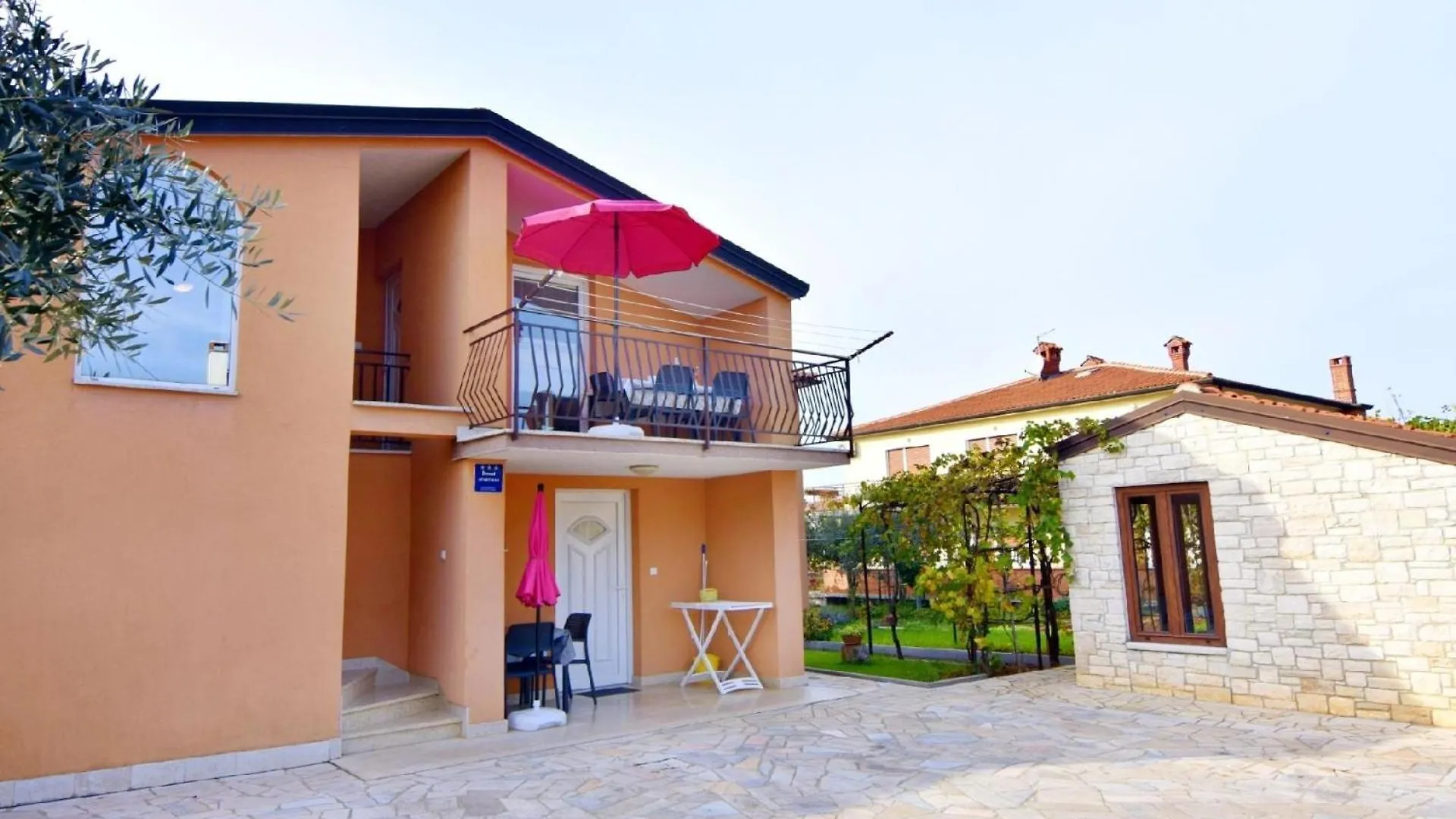 Apartment Appartement In Umag Mit Schoener Terrasse Croatia
