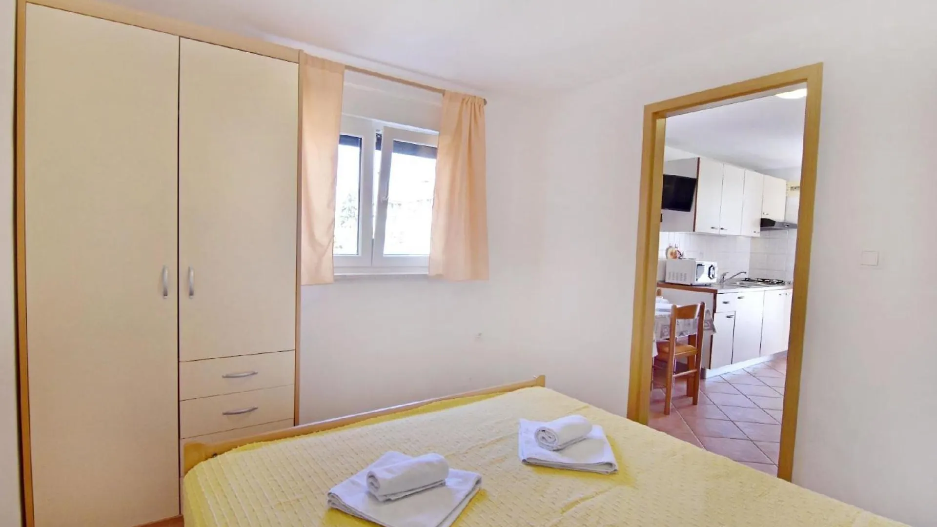 Appartement In Umag Mit Schoener Terrasse